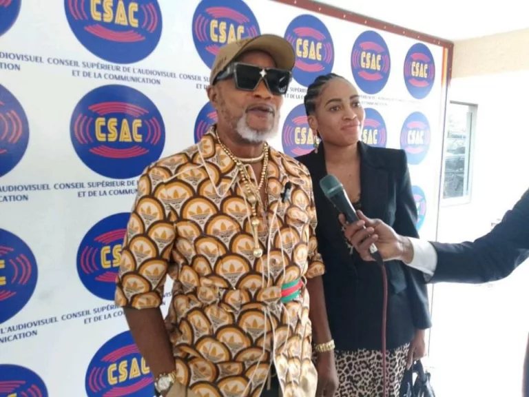 Koffi Olomide sort du CSAC avec des notions de la diplomatie